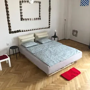 https://pokoj-11a.krakowhotelspoland.com
