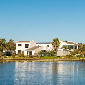 https://vlei-cove.hotels-capetown.com